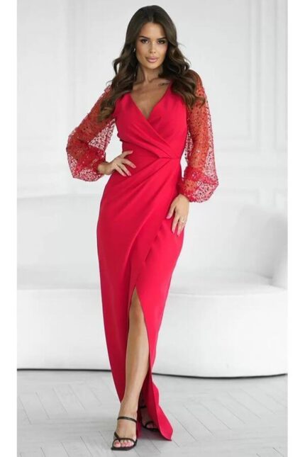 rochie rosie petrecuta cu paiete
